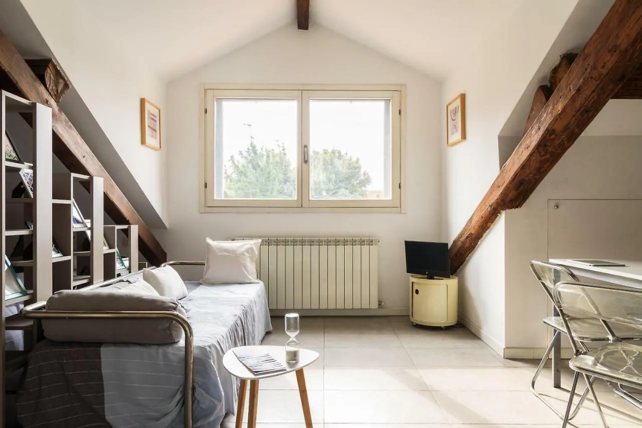 Joivy Top-Floor Studio By Vittorio Formentano Park Apartment Milan